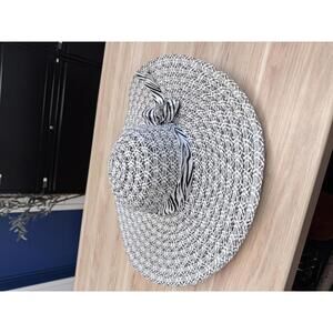 Wide Brim Straw Sun Hat with Bow